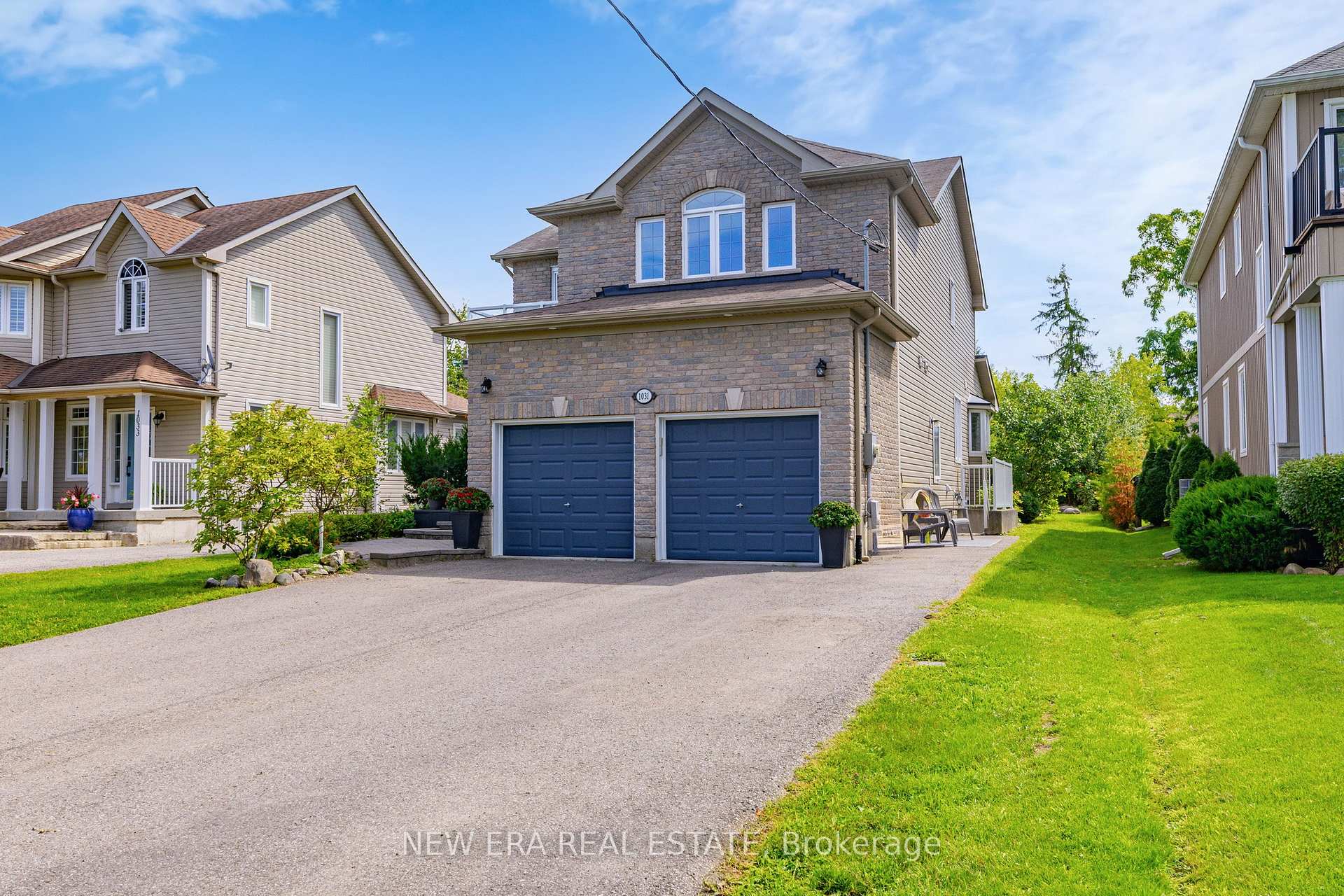 1031 Lake Drive N, Georgina — photo 2 of 5