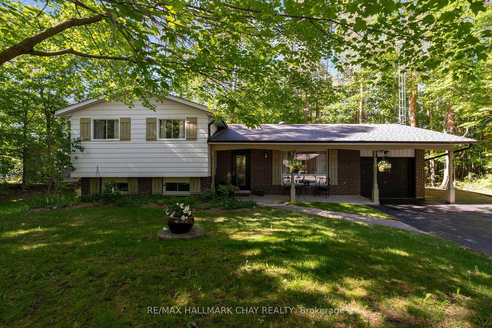 3724 Whitecap Drive, Innisfil — photo 2 of 5