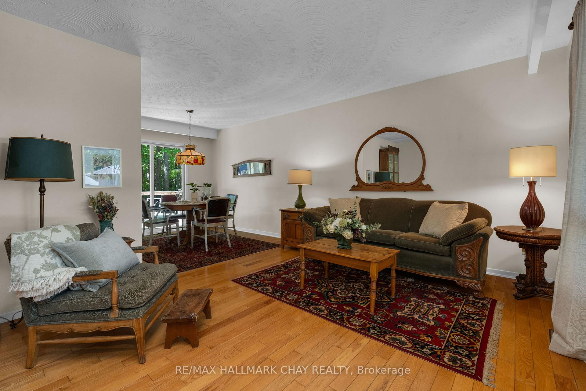 3724 Whitecap Drive, Innisfil — photo 5 of 5