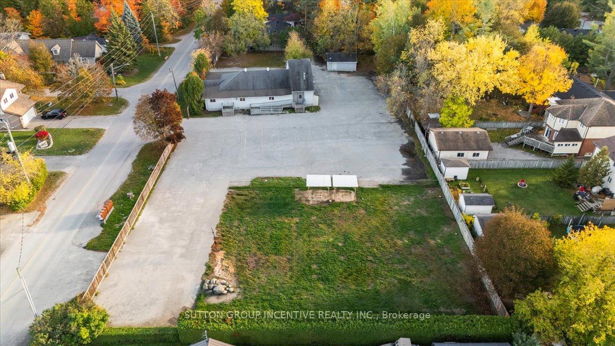 2044 25th Side Road, Innisfil, ON L9S 1Z2 — Innisfil, Ontario