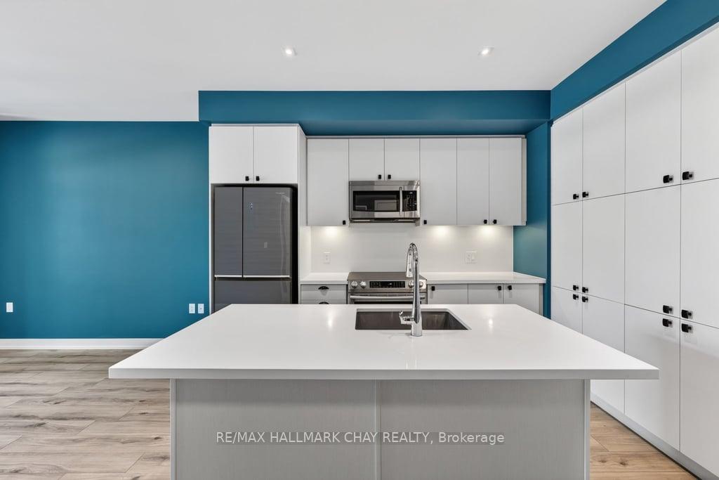 375 Sea Ray Avenue 145, Innisfil — photo 2 of 5