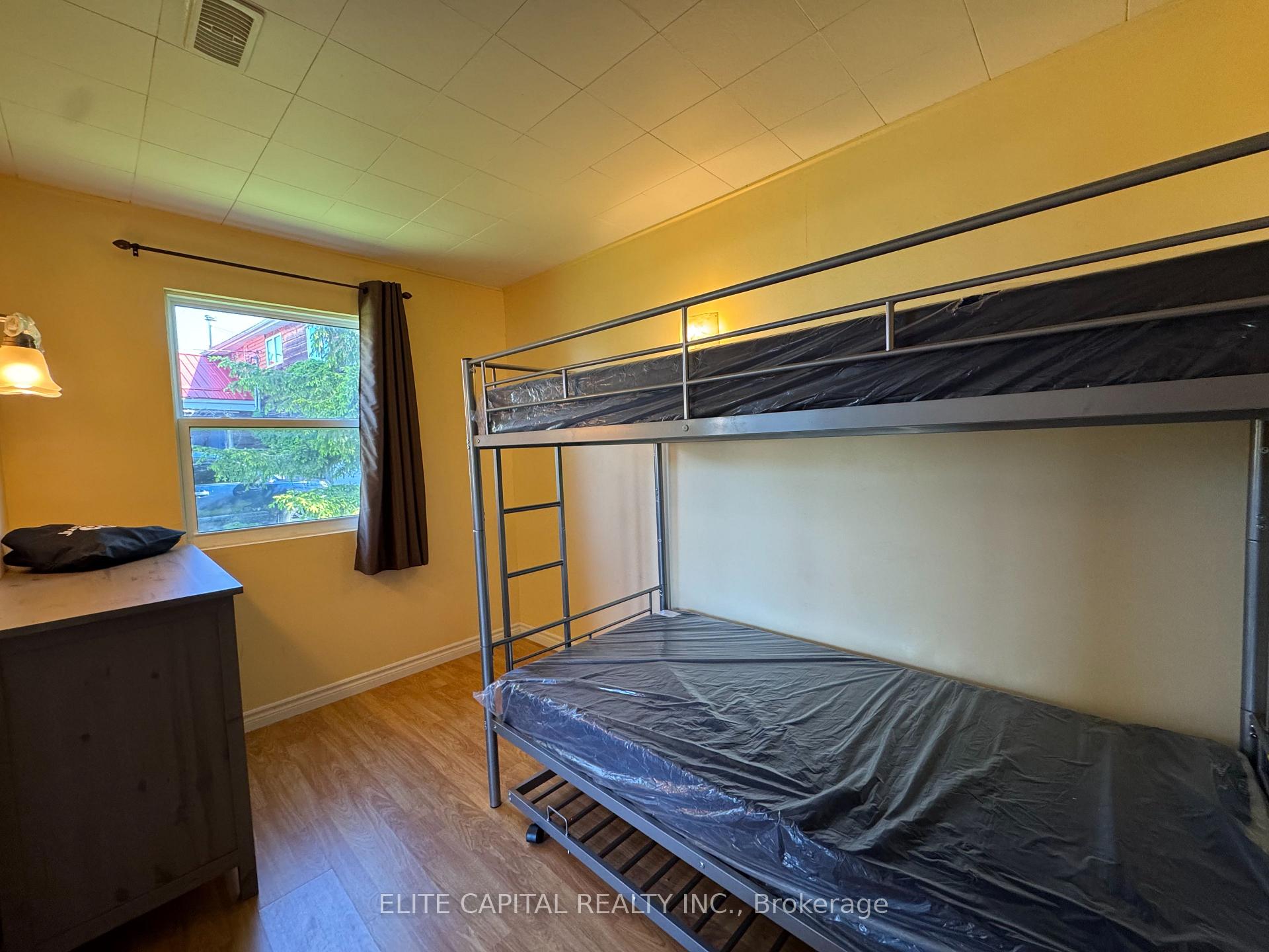 9 Lambrook Drive, Georgina — photo 5 of 5