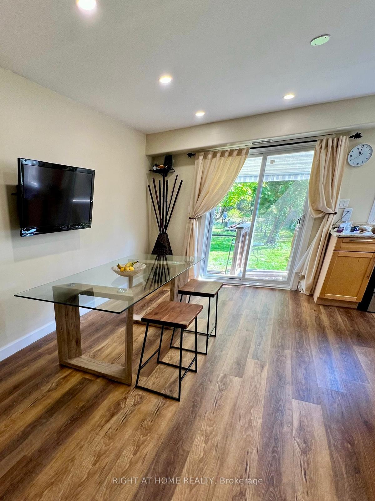 3273 Cove Avenue, Innisfil — photo 5 of 5