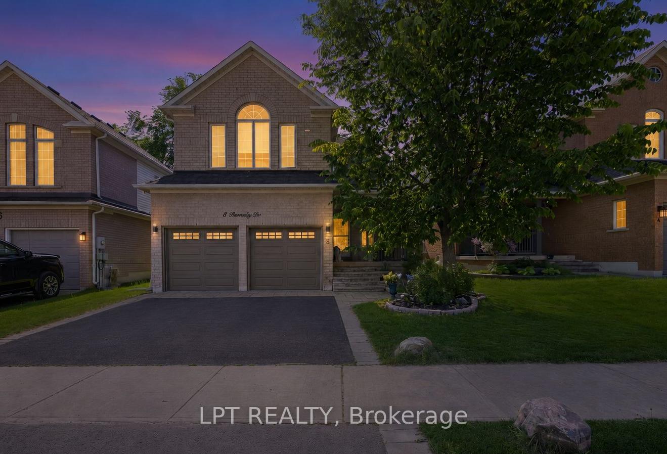 8 Burnaby Drive, Georgina, ON L4P 3Z1 — Georgina, Ontario