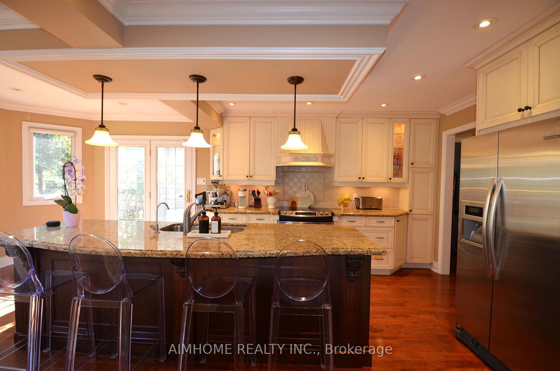 80 Golf Links Drive, Aurora — photo 5 of 5