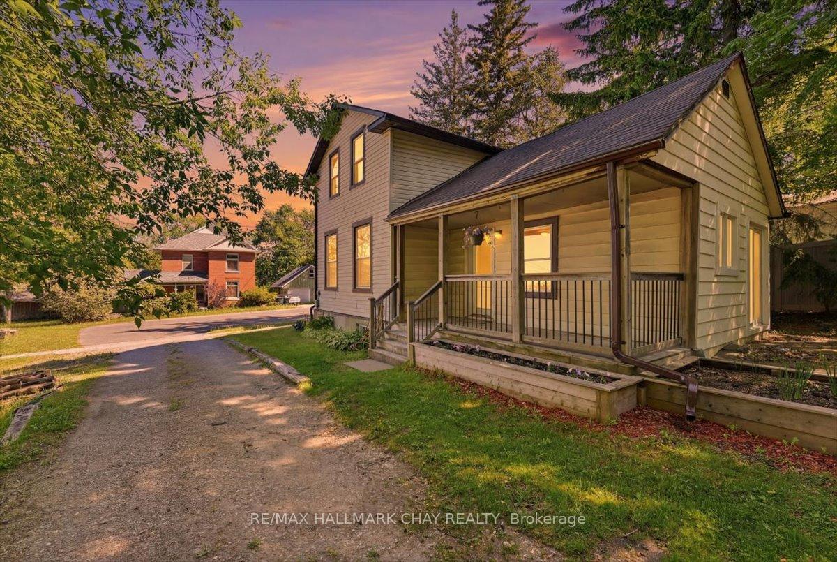 17 Church Street, Innisfil — photo 2 of 5