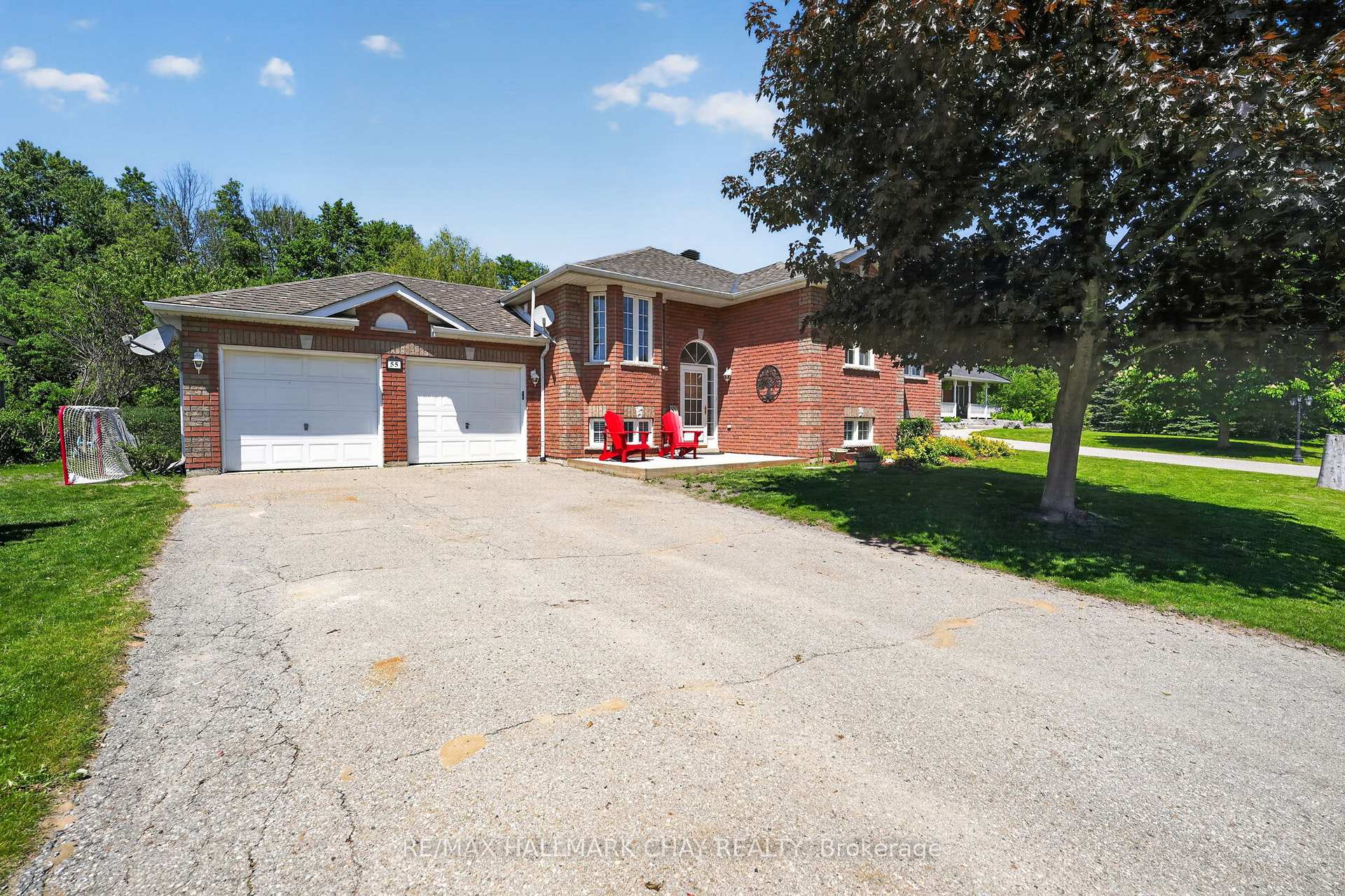55 Burbank Circle, Adjala-Tosorontio — photo 2 of 5