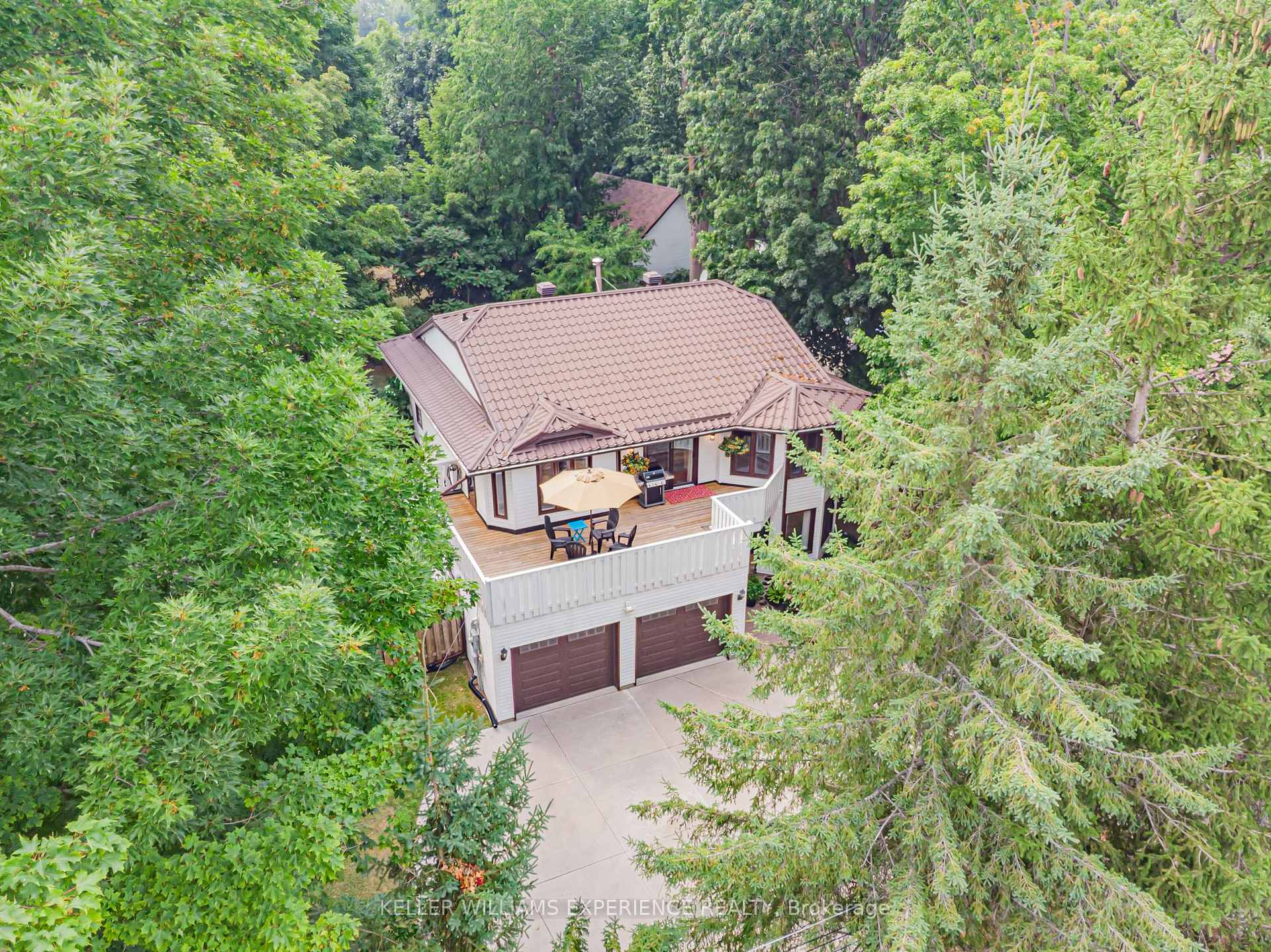 2030 Lilac Drive, Innisfil — photo 3 of 5