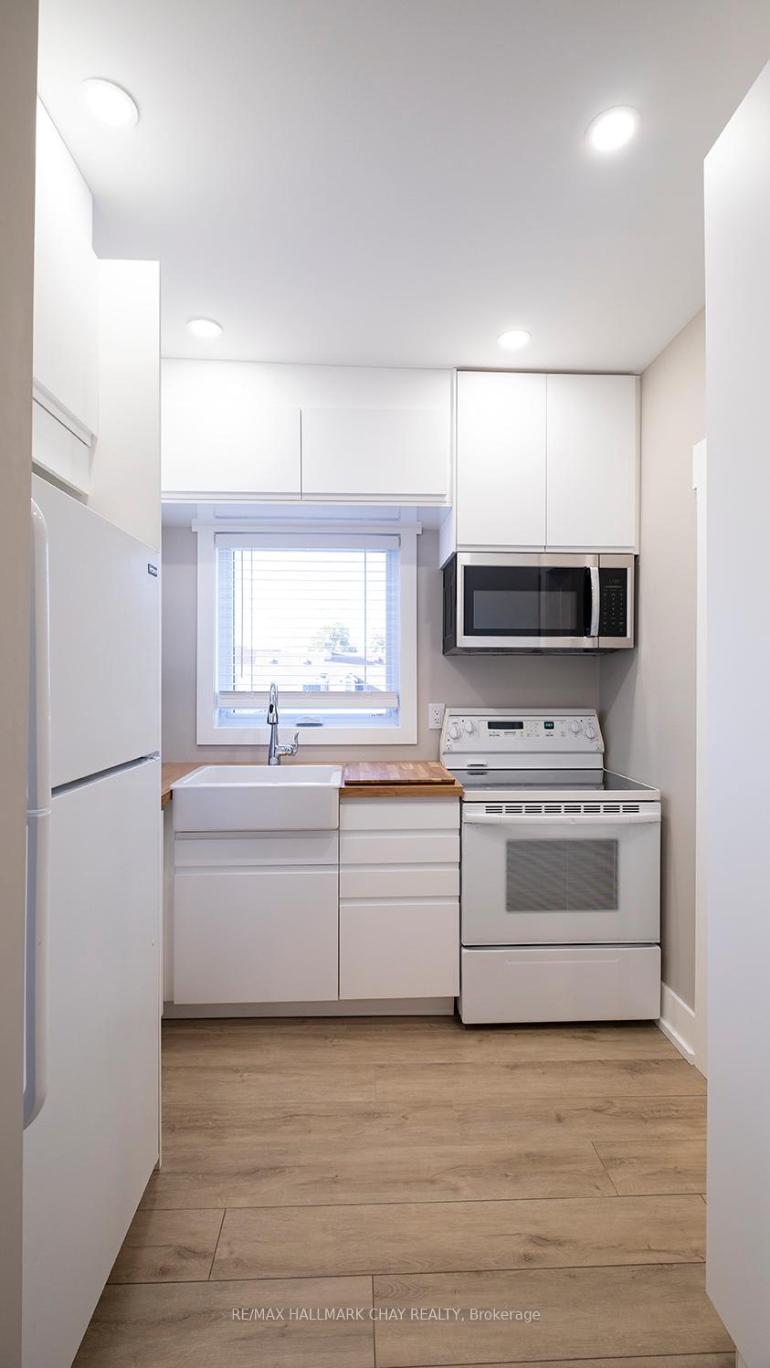 14 QUEEN Street APT#2, Innisfil — photo 2 of 5