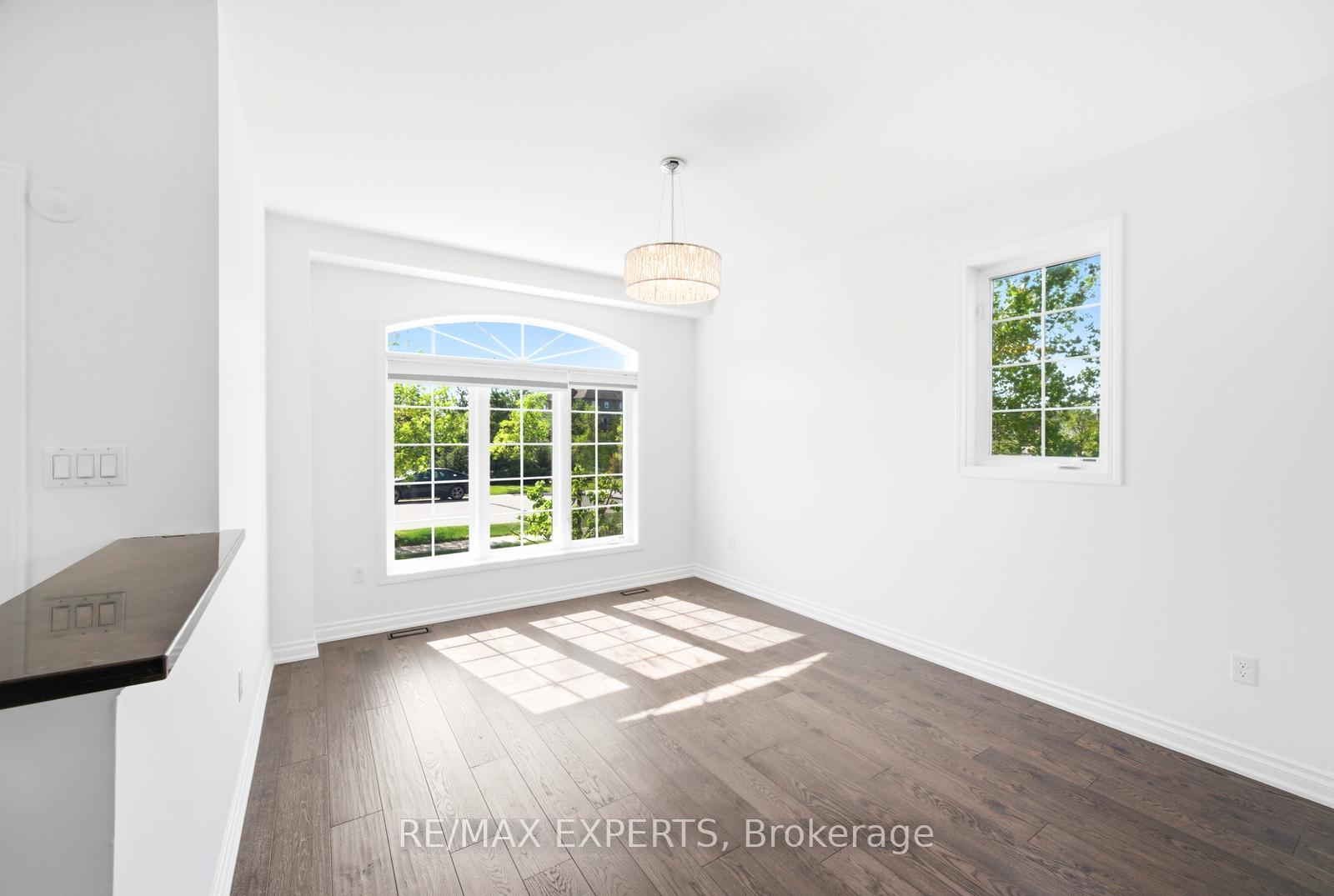 2071 Gibson Street, Innisfil — photo 3 of 5