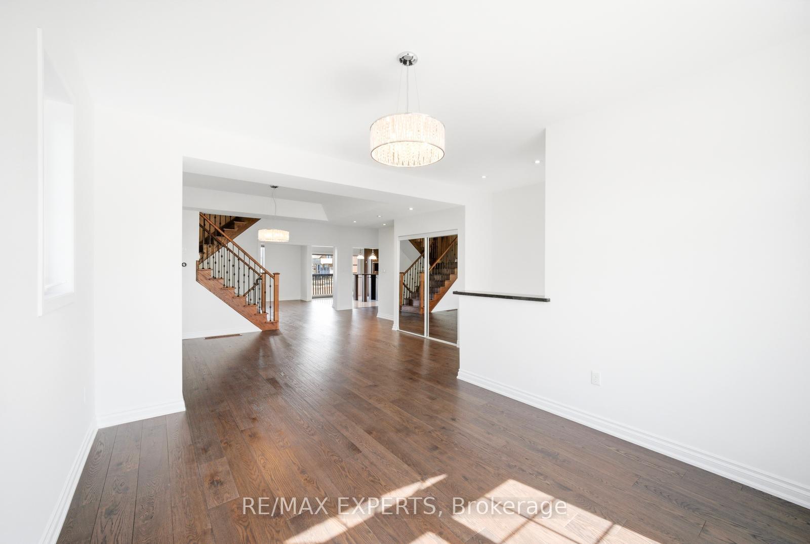 2071 Gibson Street, Innisfil — photo 4 of 5