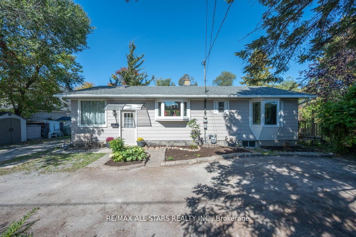 40 Riverglen Drive, Georgina — photo 2 of 5