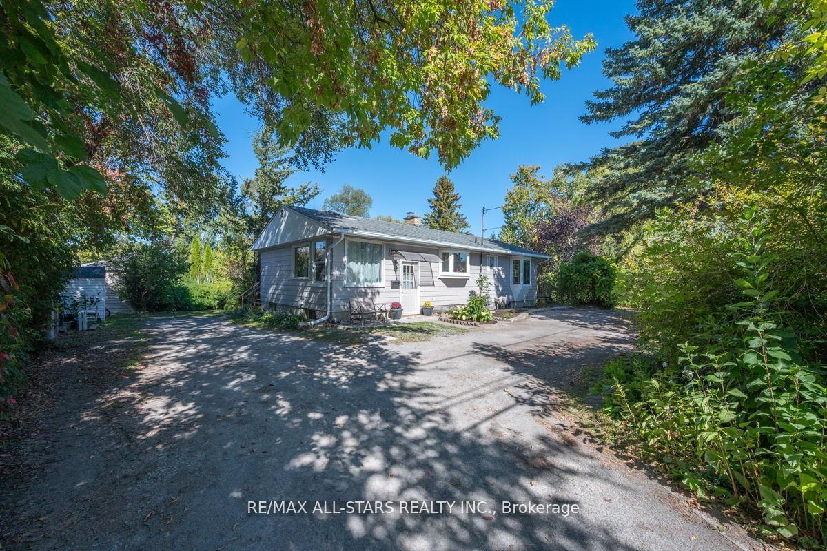 40 Riverglen Drive, Georgina — photo 3 of 5