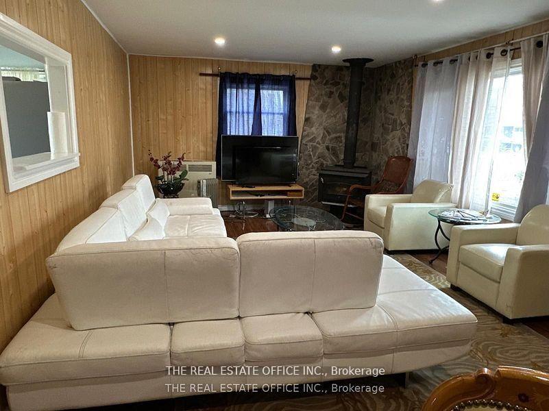 393 Adeline Drive, Georgina — photo 3 of 5