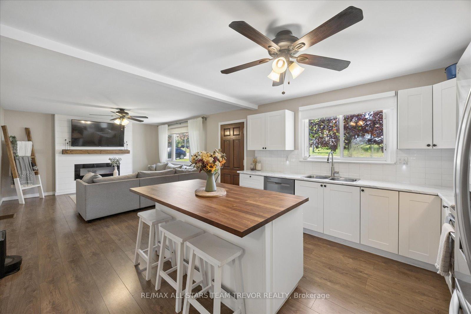 602 Simcoe Street, Brock — photo 2 of 5