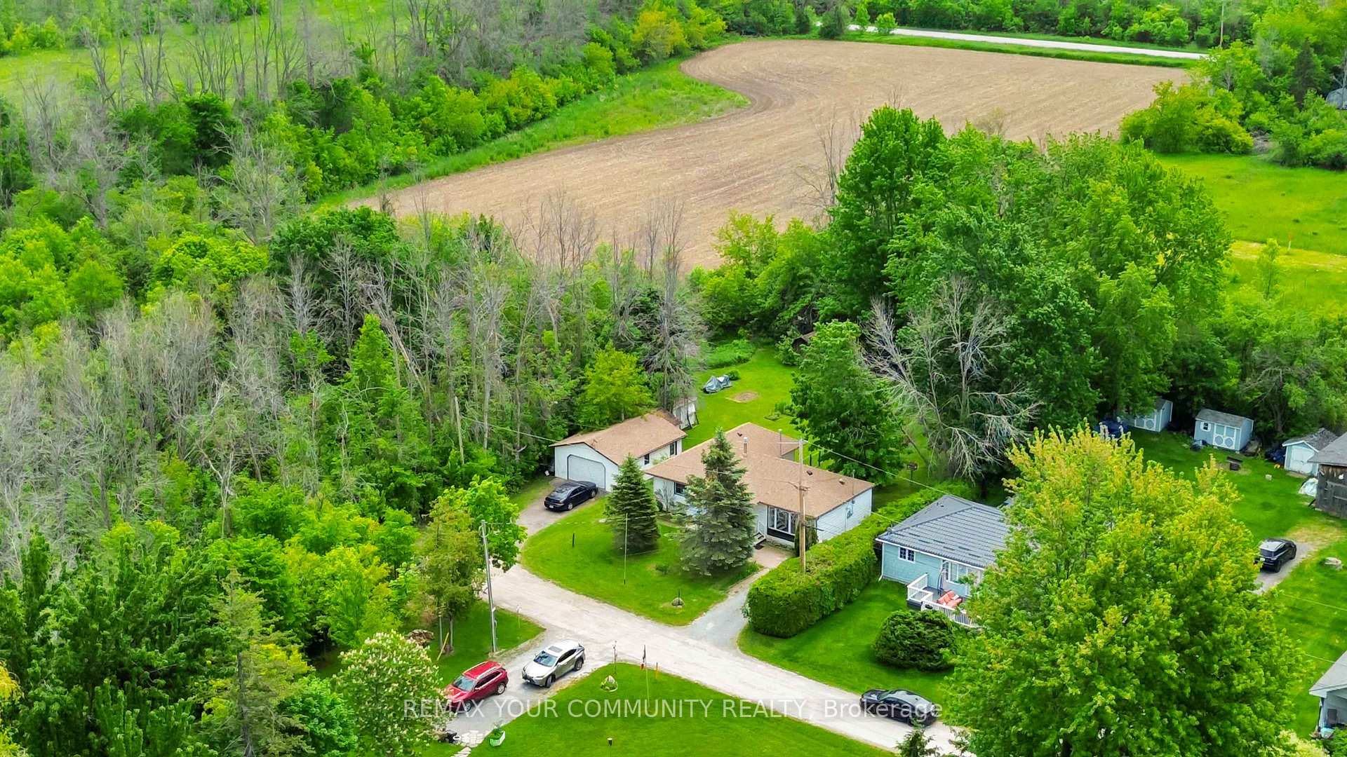 23 LAVIOLETTE Avenue, Georgina — photo 4 of 5
