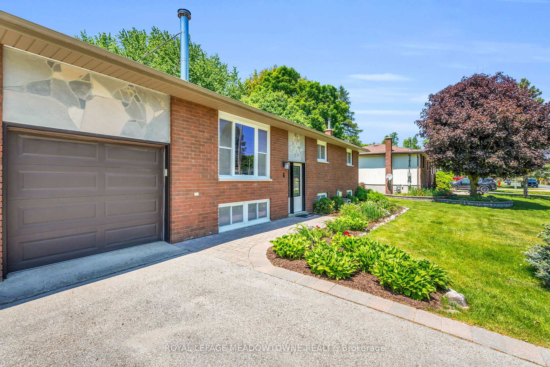 6 Wales Avenue N, Adjala-Tosorontio — photo 4 of 5