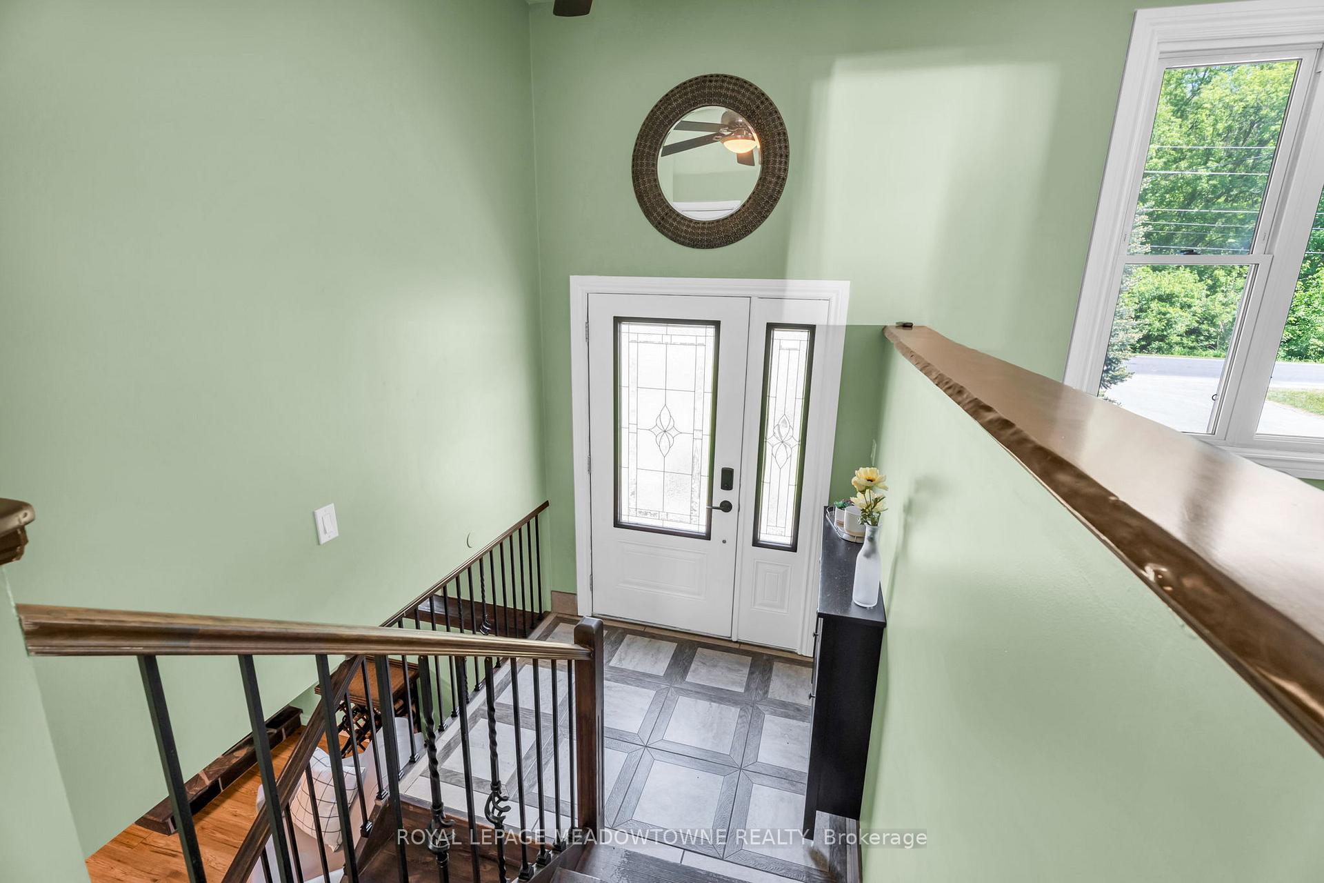 6 Wales Avenue N, Adjala-Tosorontio — photo 5 of 5
