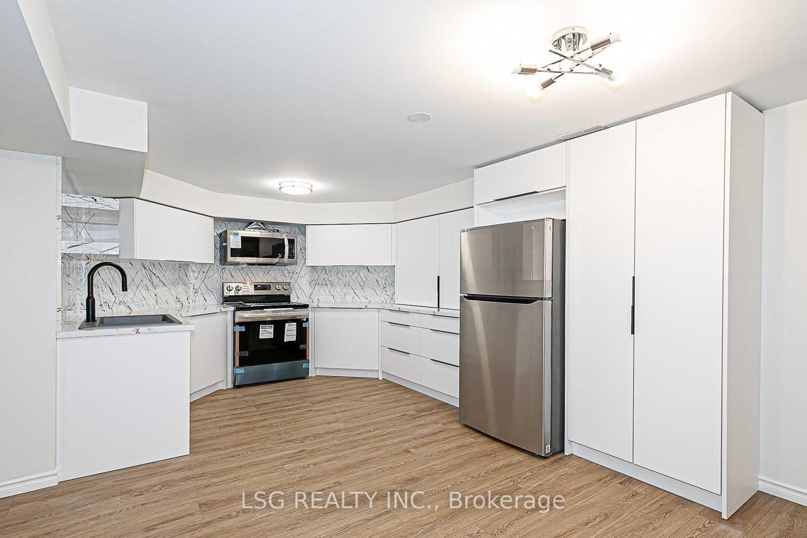 25 Briardale Place, Aurora — photo 3 of 5