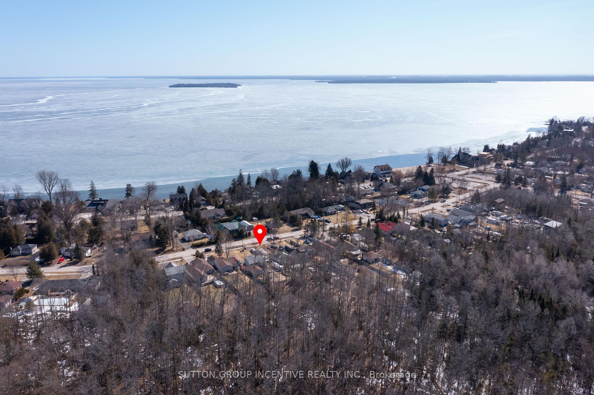 2766 Ireton Street, Innisfil — photo 2 of 5