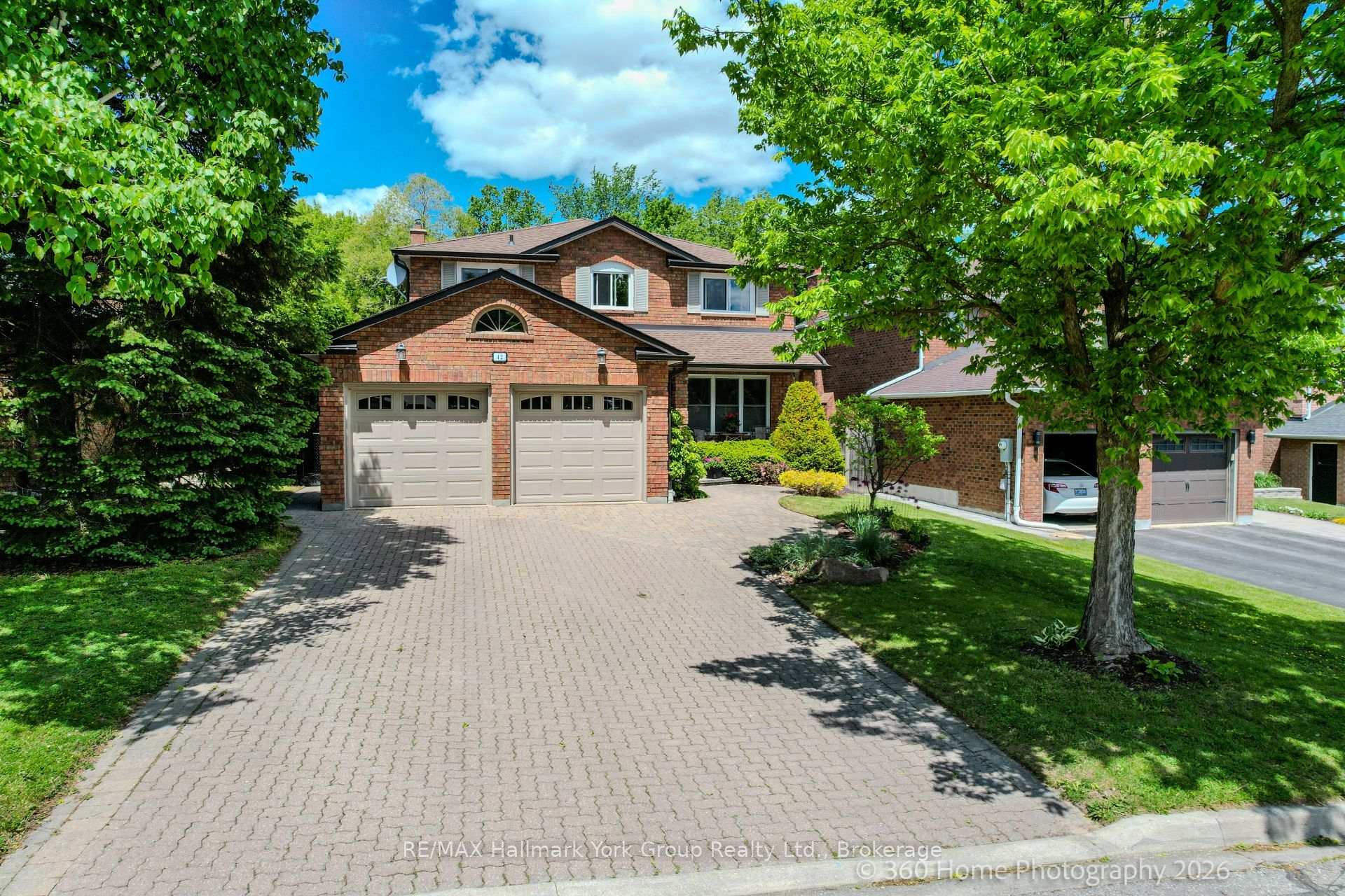42 Lanewood Drive, Aurora — photo 3 of 5