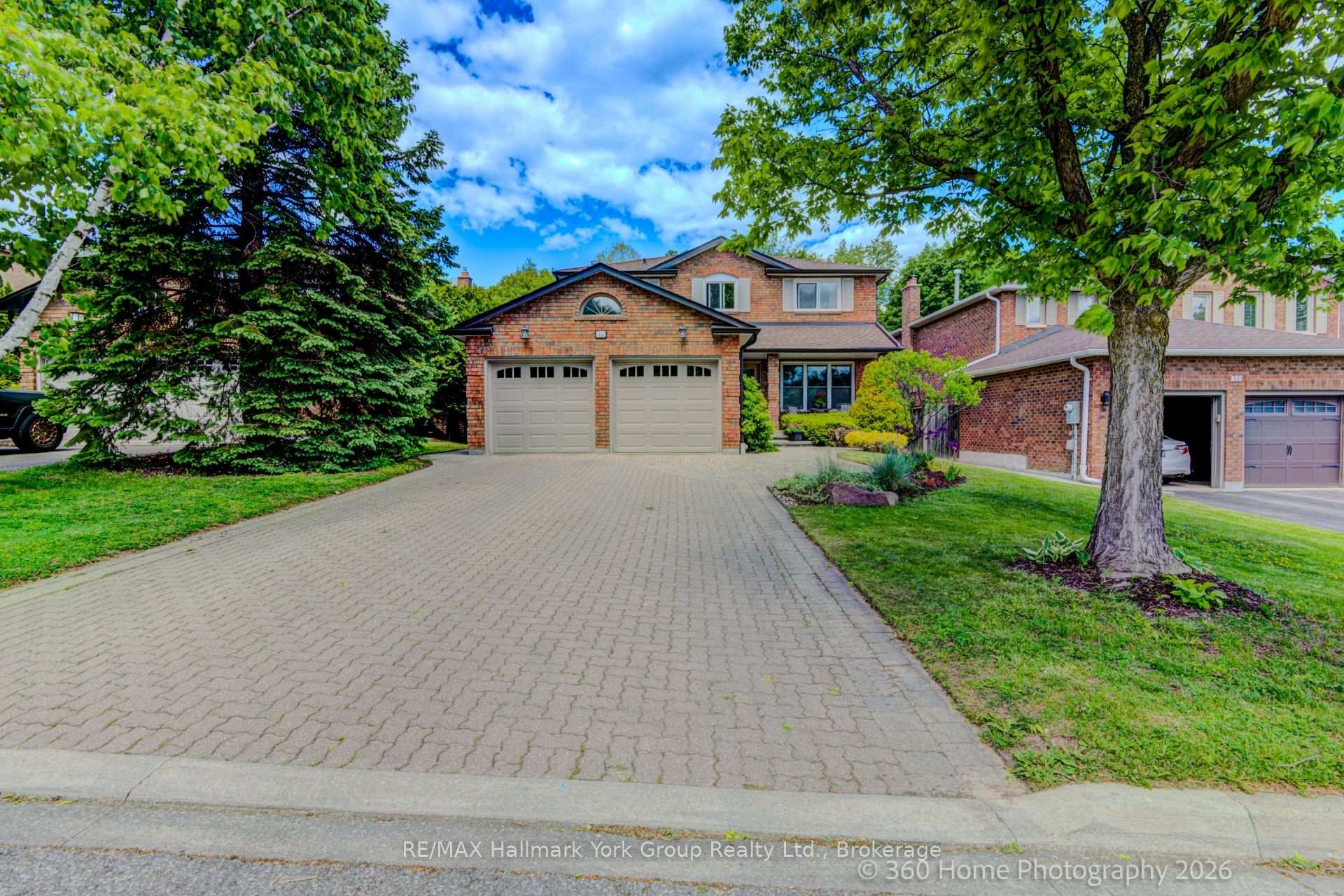 42 Lanewood Drive, Aurora — photo 4 of 5