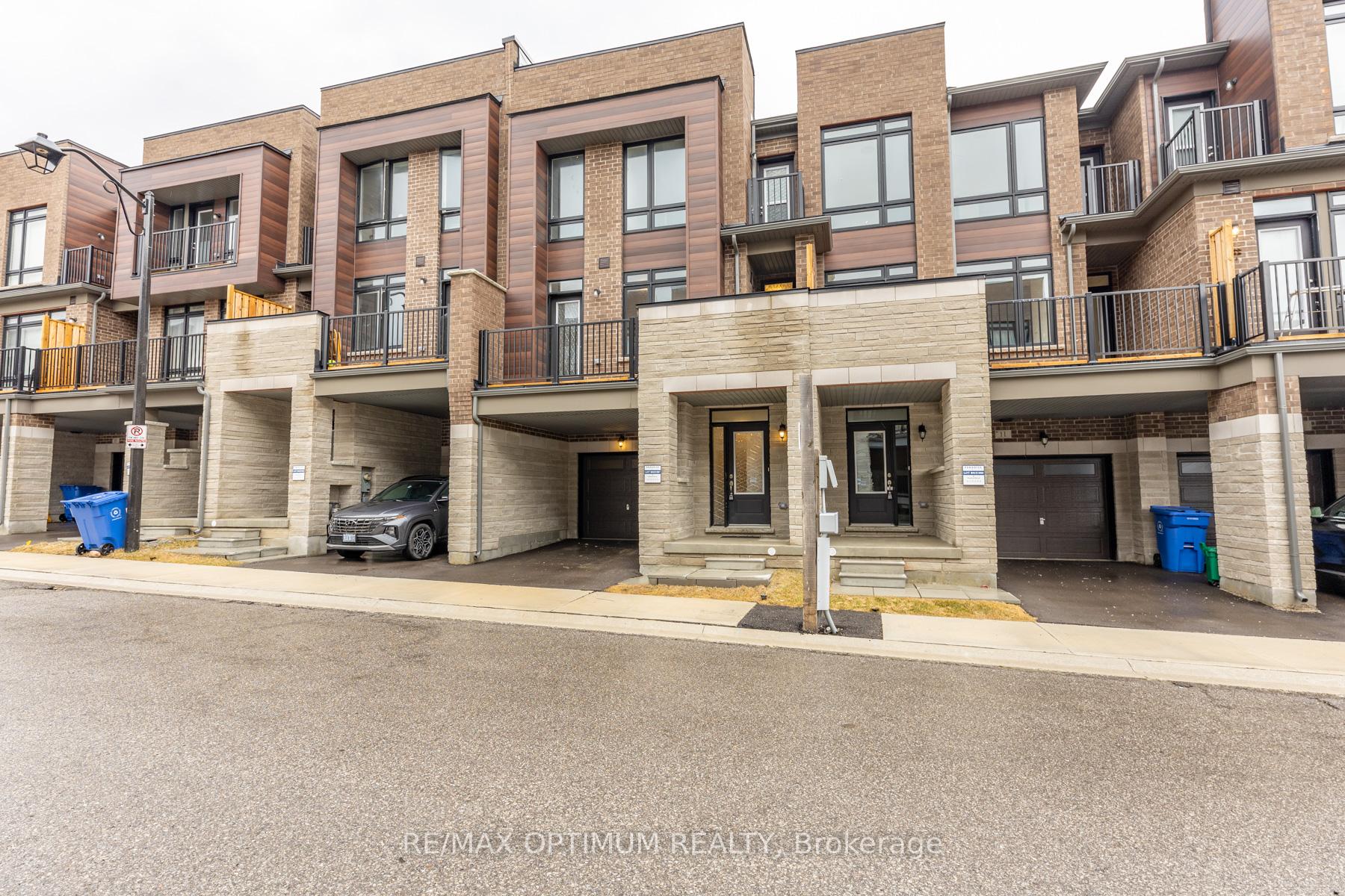 15 Gunton Street, Aurora — photo 3 of 5