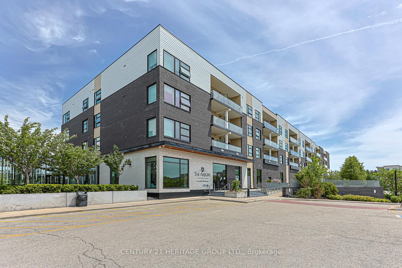 555 William Graham Drive 208, Aurora, ON L4G 7C4 — Aurora, Ontario