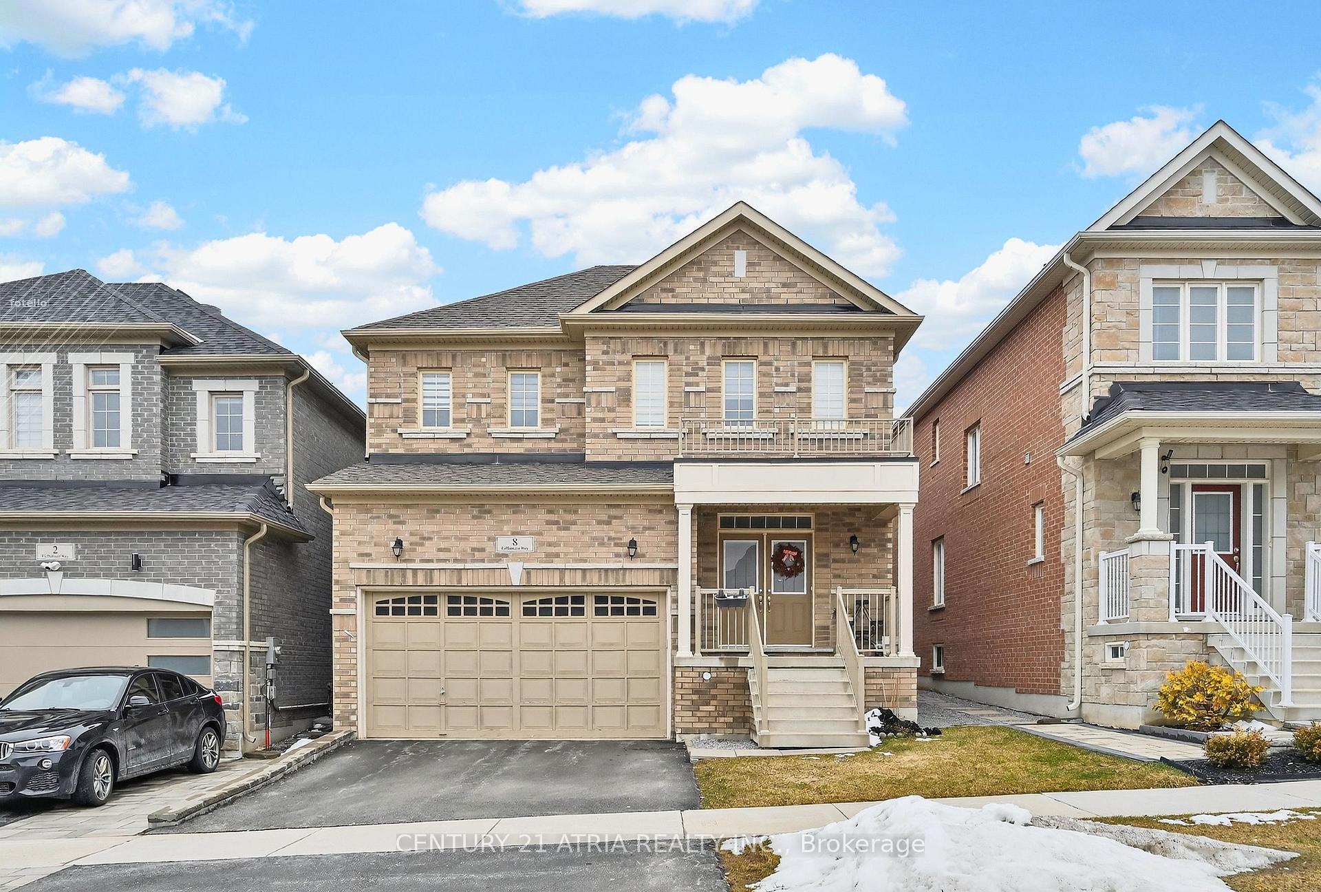 8 Fallharvest Way, Whitchurch-Stouffville — photo 2 of 5
