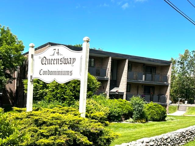 74 The Queensway South Road 106, Georgina, ON L4P 1Z3 — Georgina, Ontario