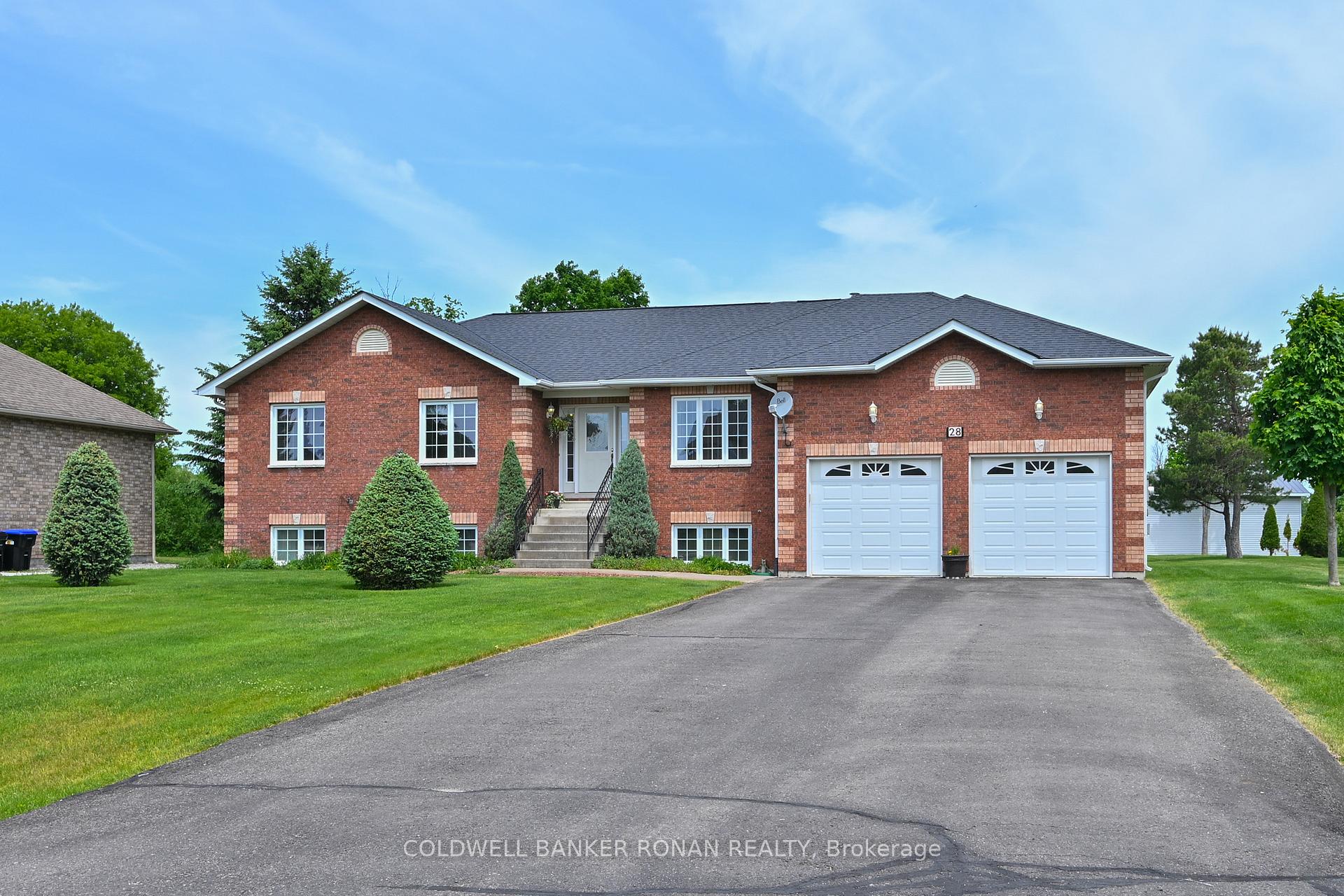 28 Fisher Drive, Adjala-Tosorontio, ON L0M 1J0 — Adjala-Tosorontio, Ontario