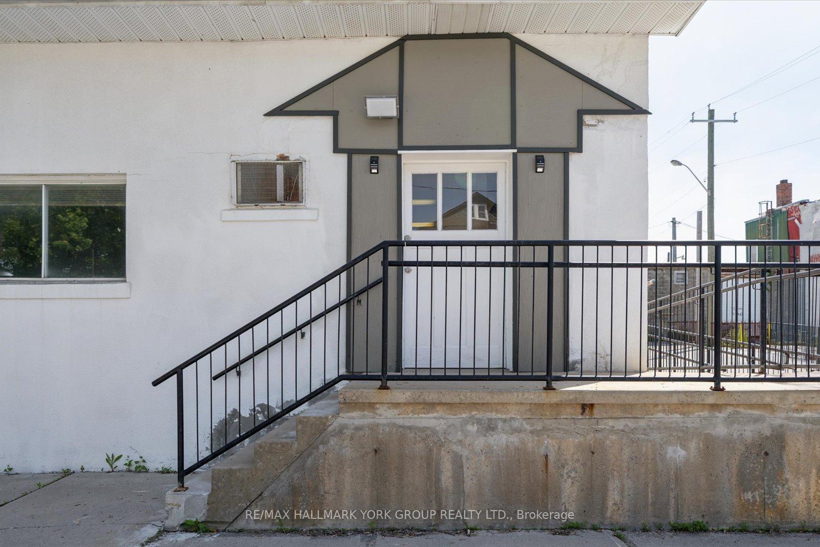 21 Ann Street, Brock — photo 3 of 5