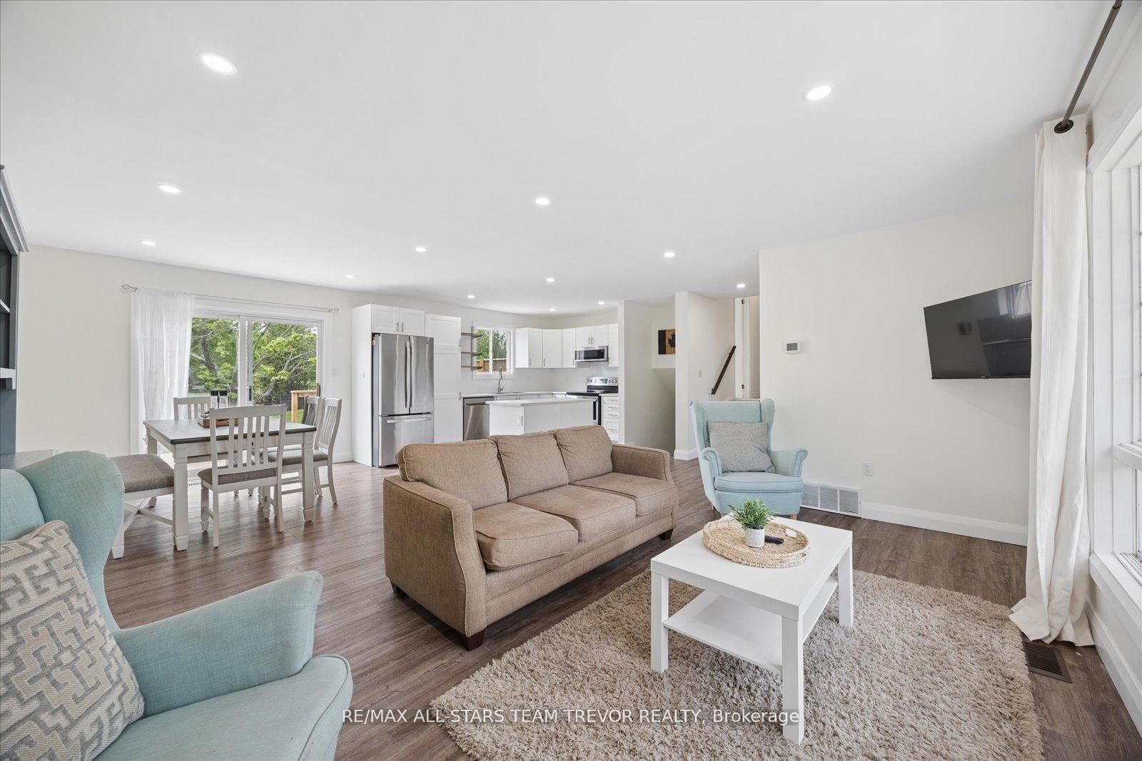 11 Halmar Park Road, Georgina — photo 5 of 5