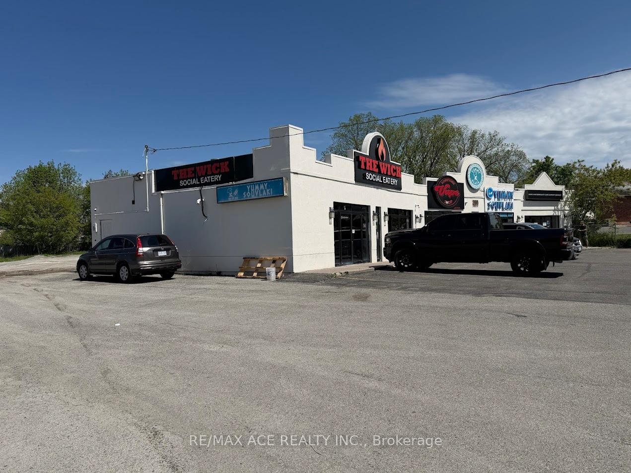 200 SIMCOE Avenue, Georgina, ON L4P 2H7 — Georgina, Ontario