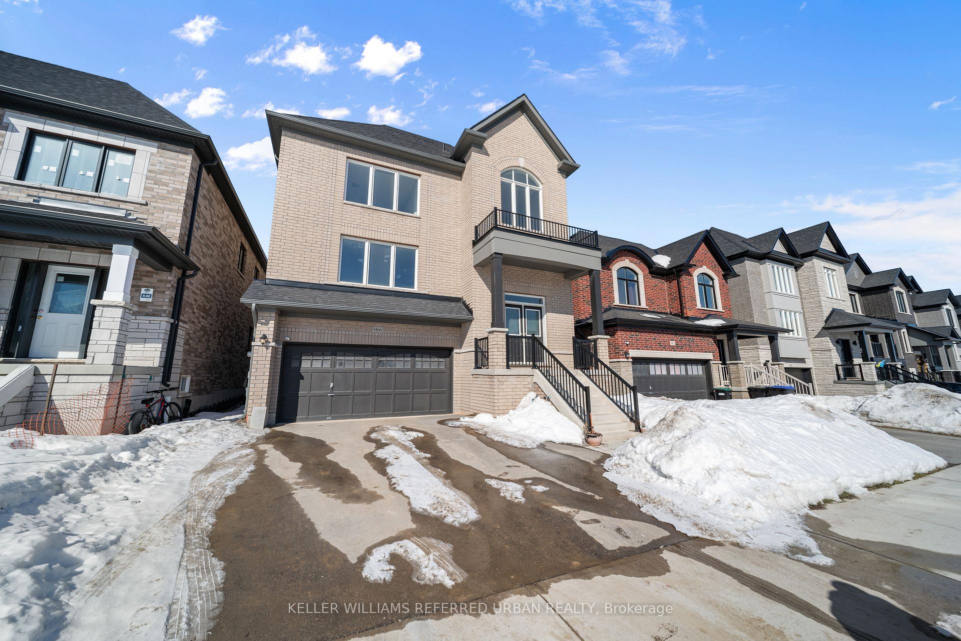 1466 Stovell Crescent Main & Upper, Innisfil, ON L0L 1W0 — Innisfil, Ontario
