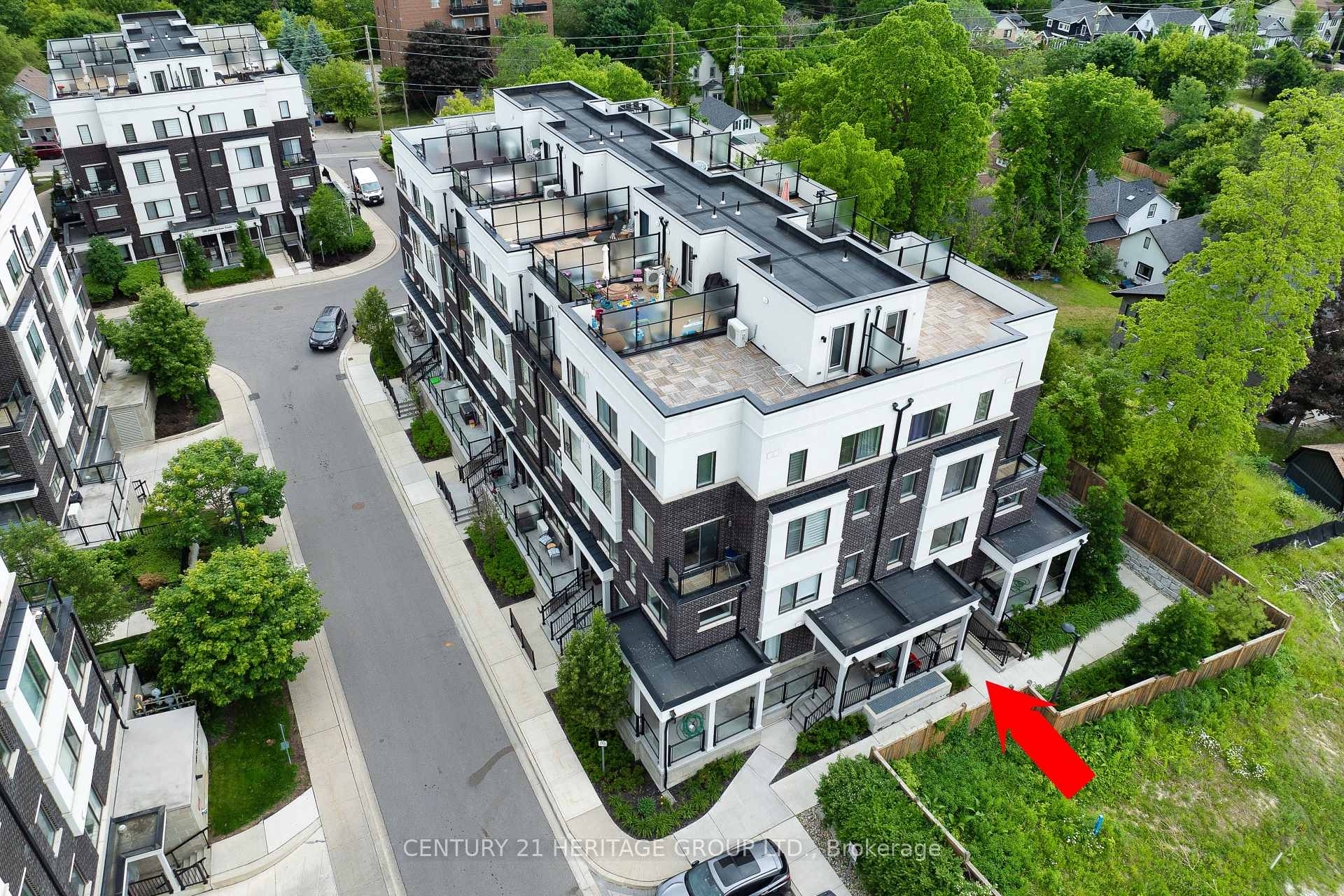 200 Alex Gardner Circle 27, Aurora — photo 3 of 5