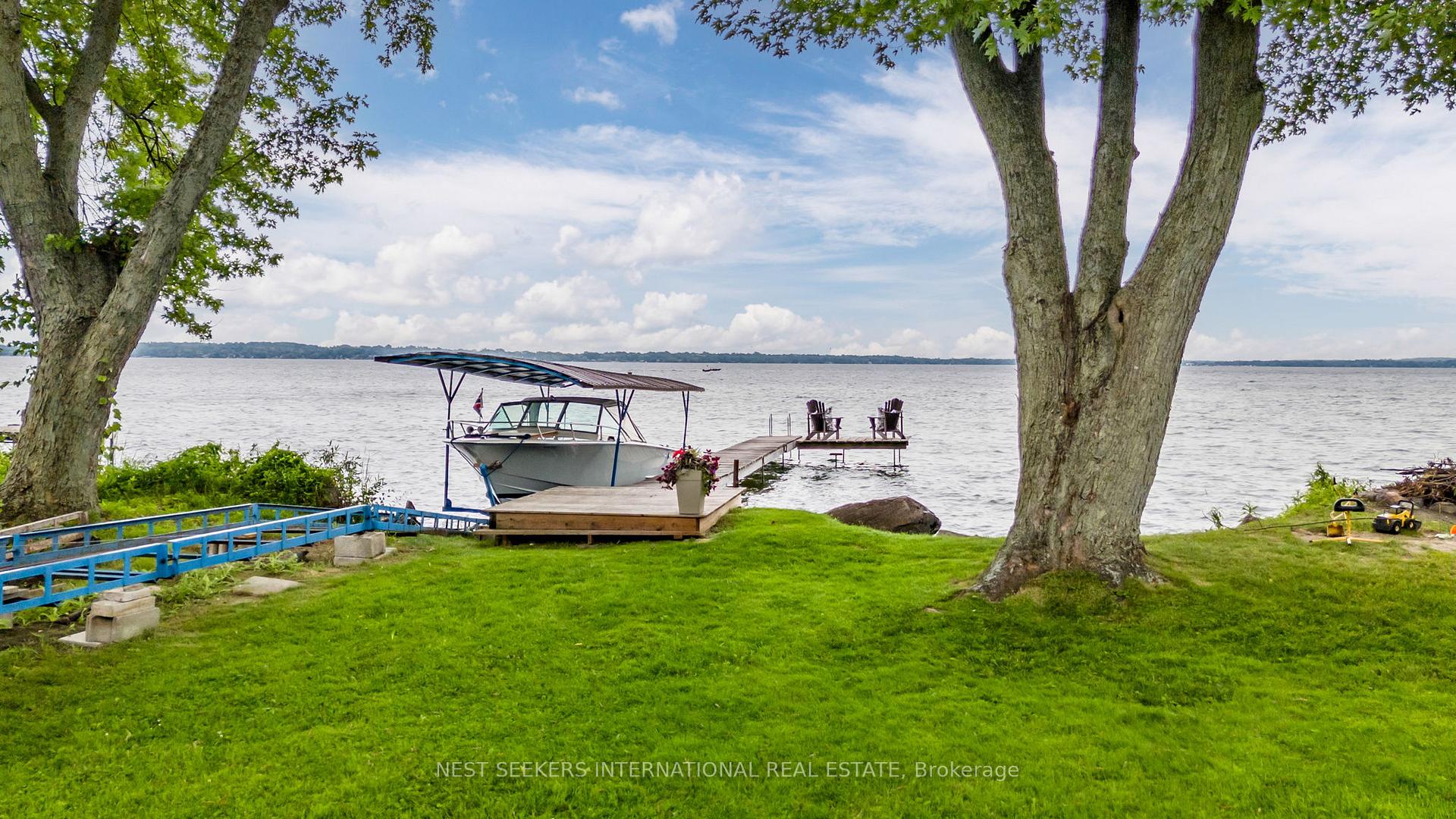 219 Bayshore Road, Innisfil — photo 2 of 5