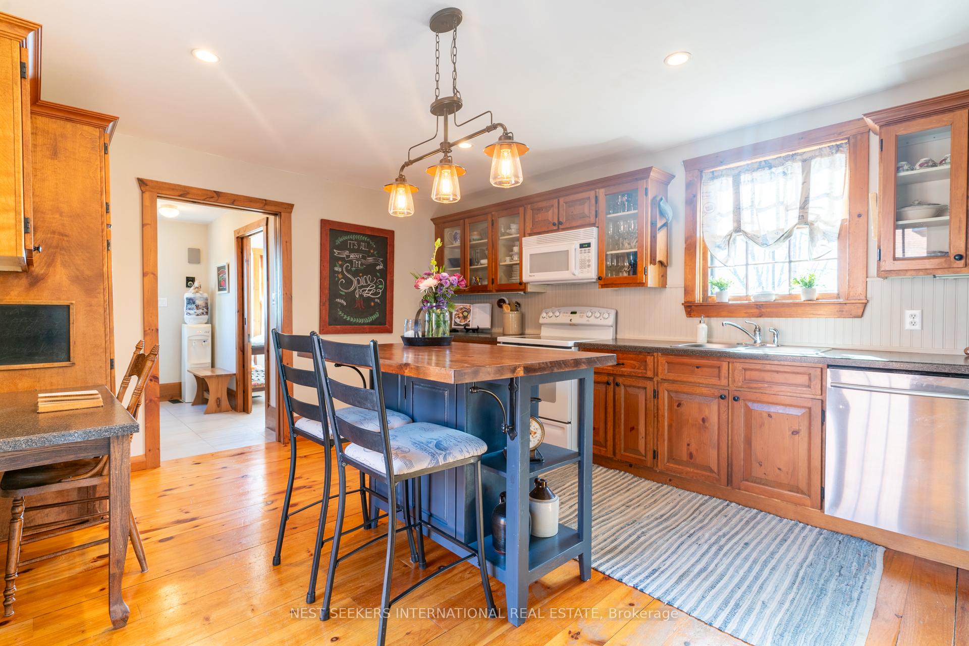 219 Bayshore Road, Innisfil — photo 4 of 5