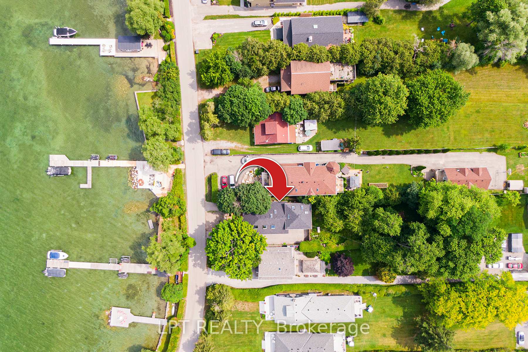 919 Lake Drive N Unit 2, Georgina — photo 2 of 5