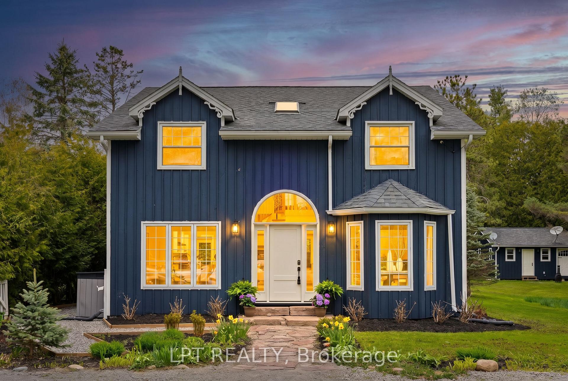 26 Vambola Avenue, Georgina — photo 2 of 5