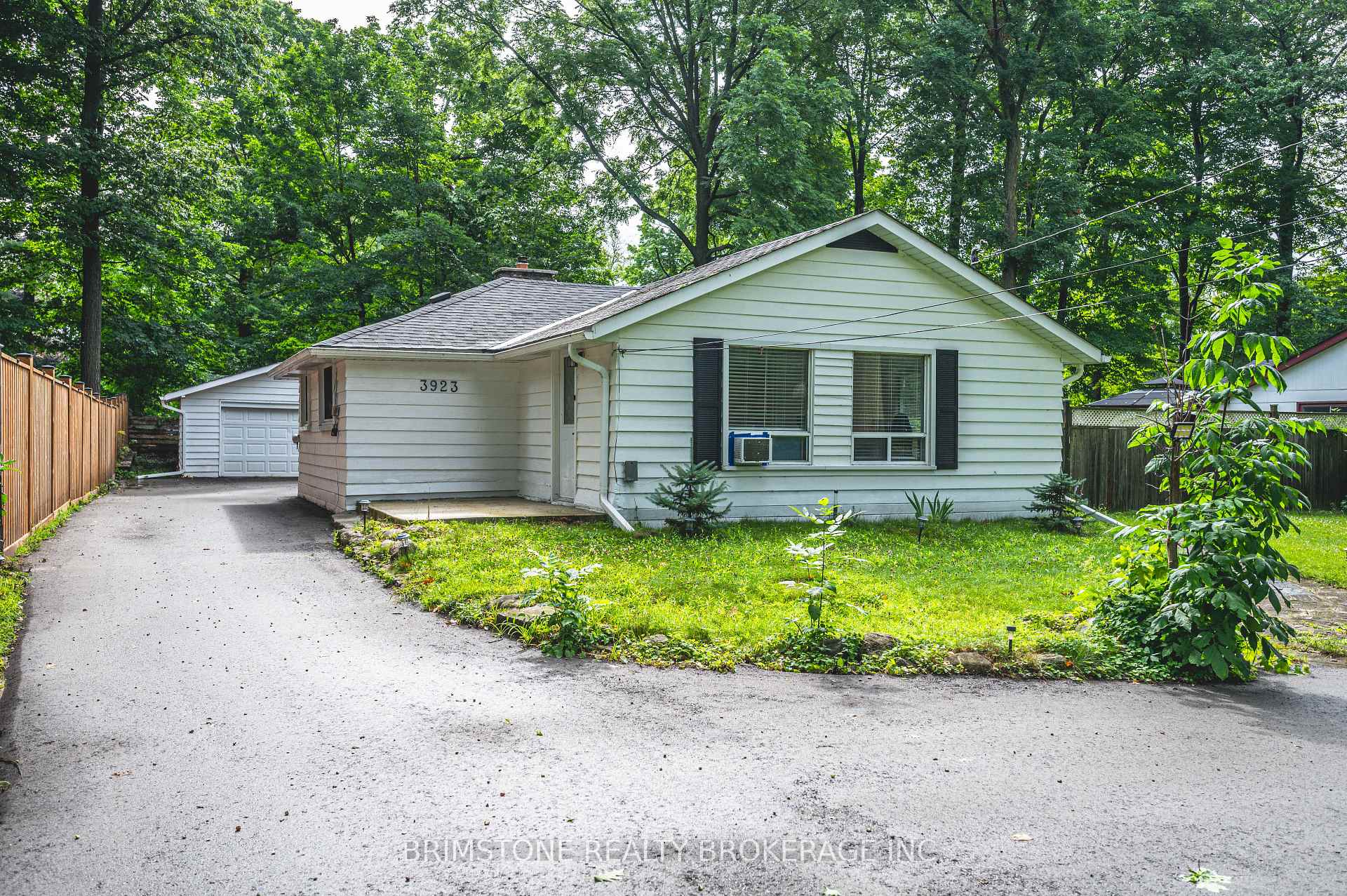 3923 Algonquin Avenue, Innisfil, ON L9S 2M3 — Innisfil, Ontario