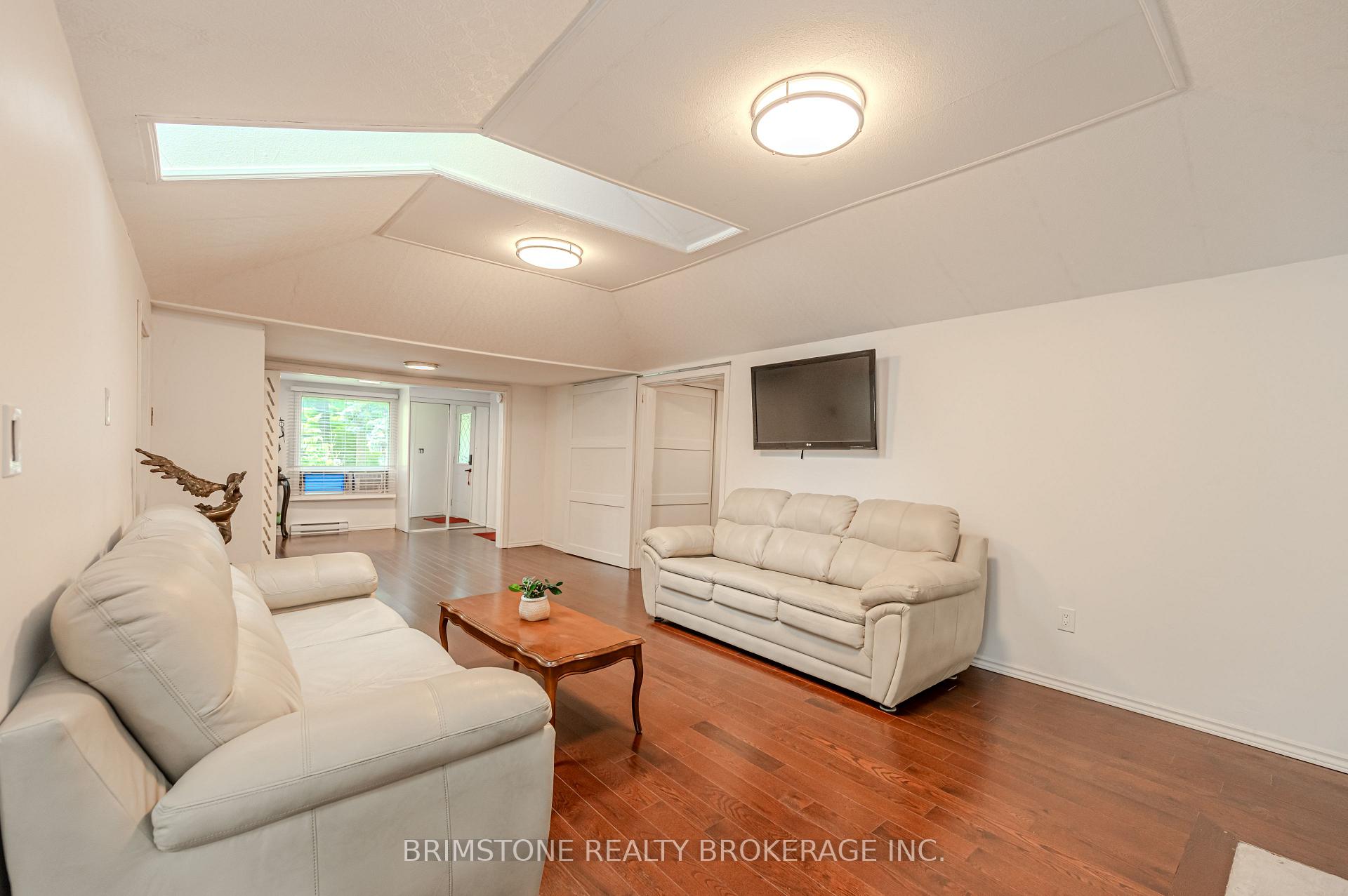 3923 Algonquin Avenue, Innisfil — photo 4 of 5