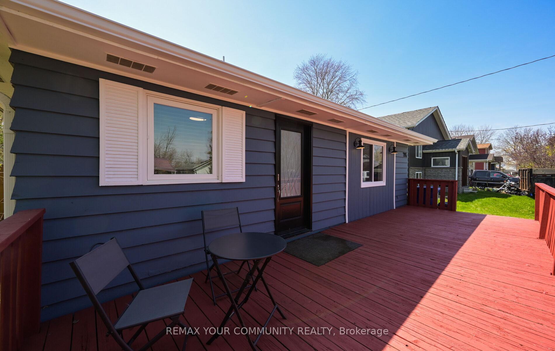 285 Kenwood Avenue, Georgina — photo 3 of 5
