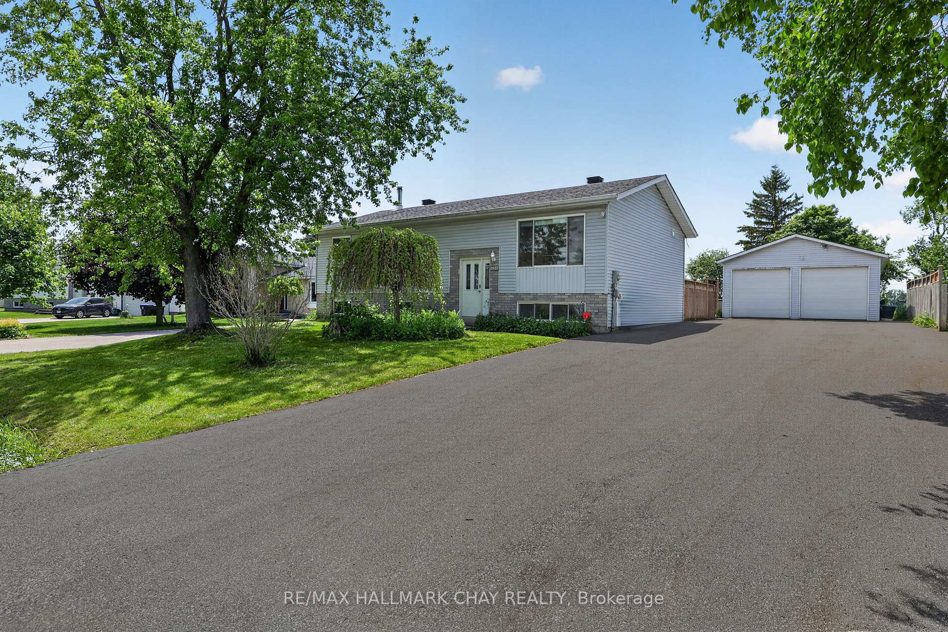 2652 Lawrence Avenue, Innisfil, ON L9S 1C9 — Innisfil, Ontario