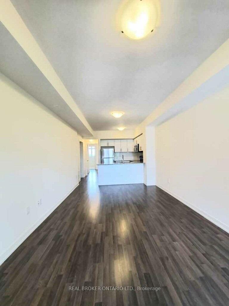 2 linsmore Place 204, Whitchurch-Stouffville — photo 4 of 5