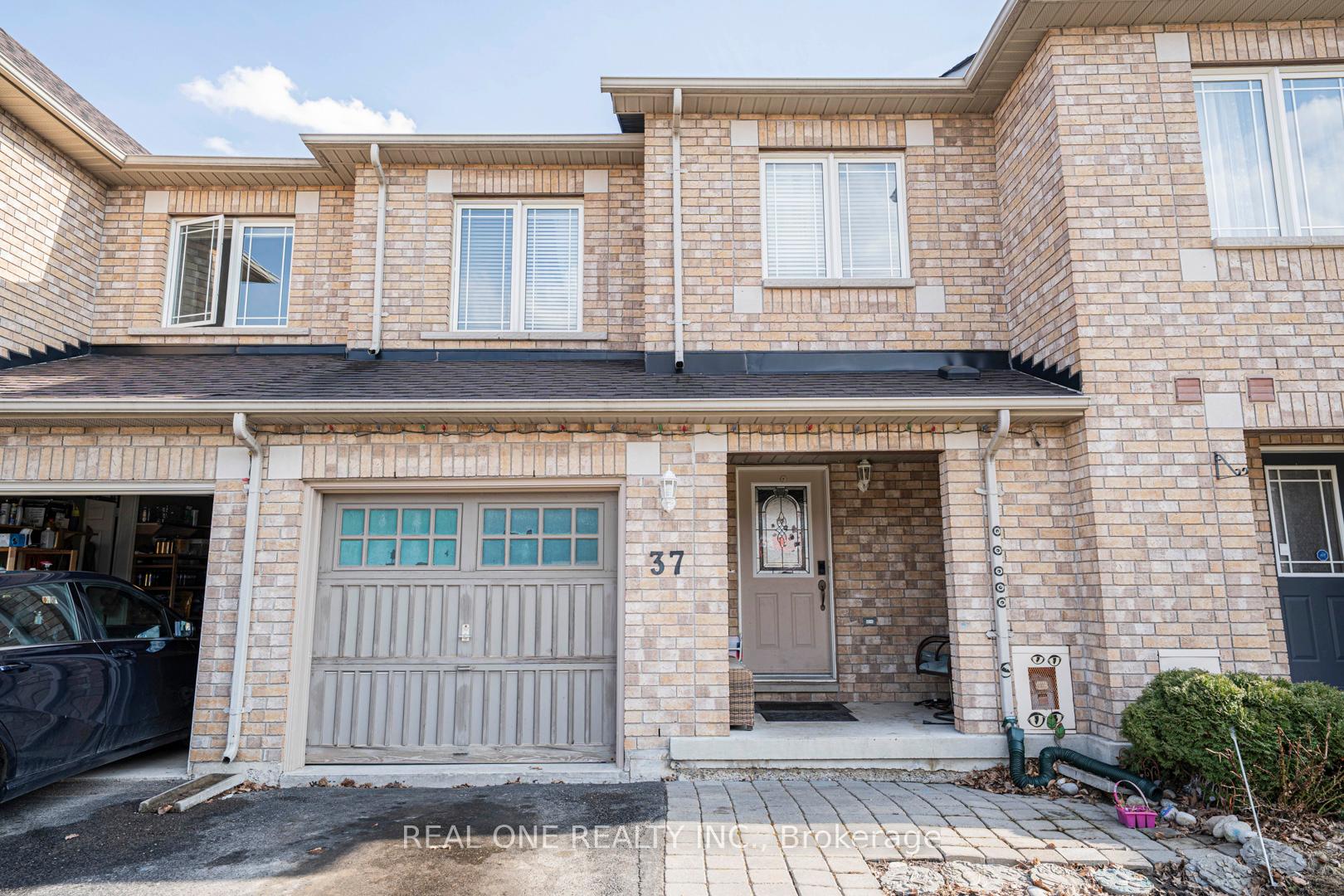 37 Bilbrough Street, Aurora, ON L4G 7W3 — Aurora, Ontario