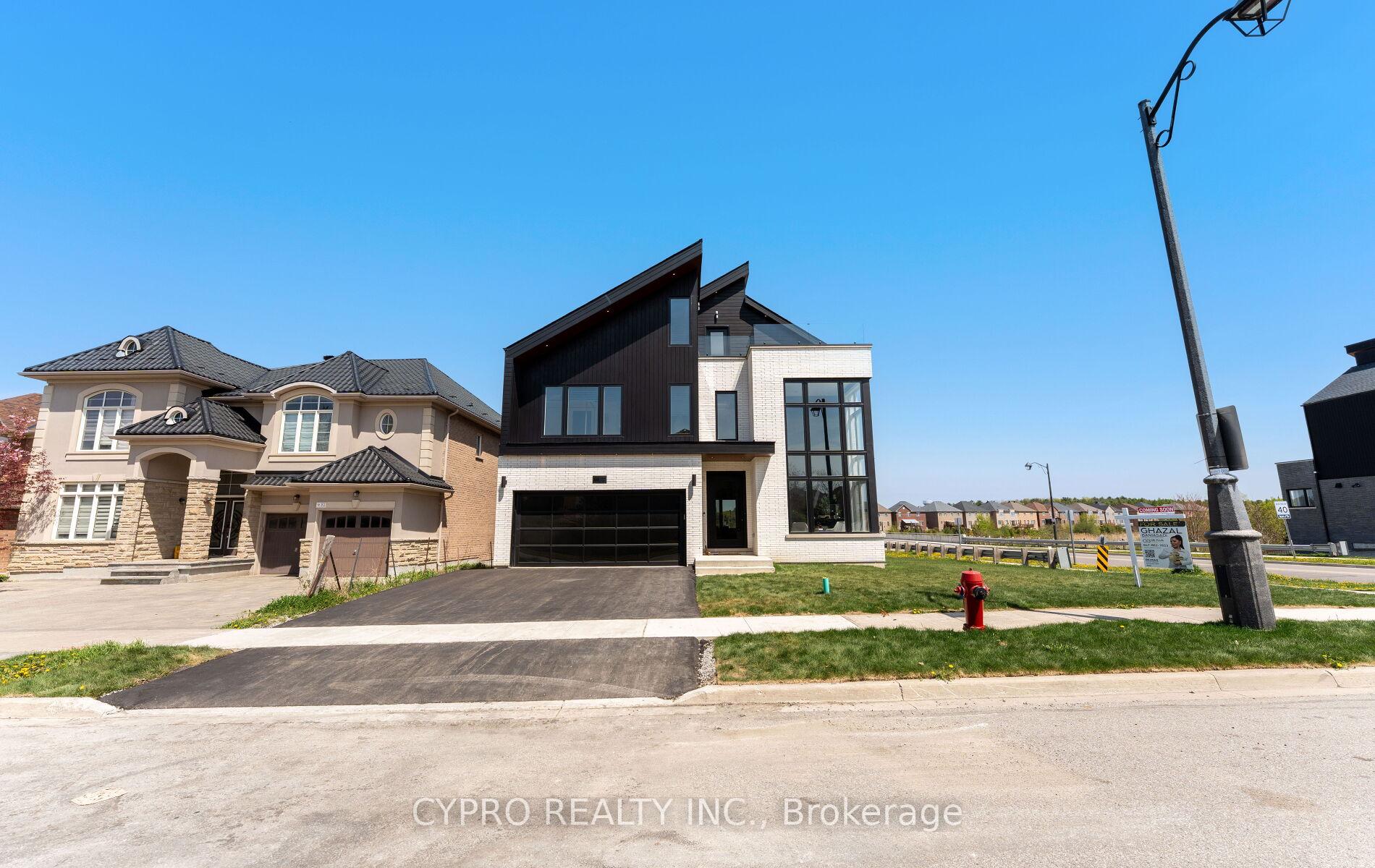 88 Cosford Street, Aurora — photo 4 of 5