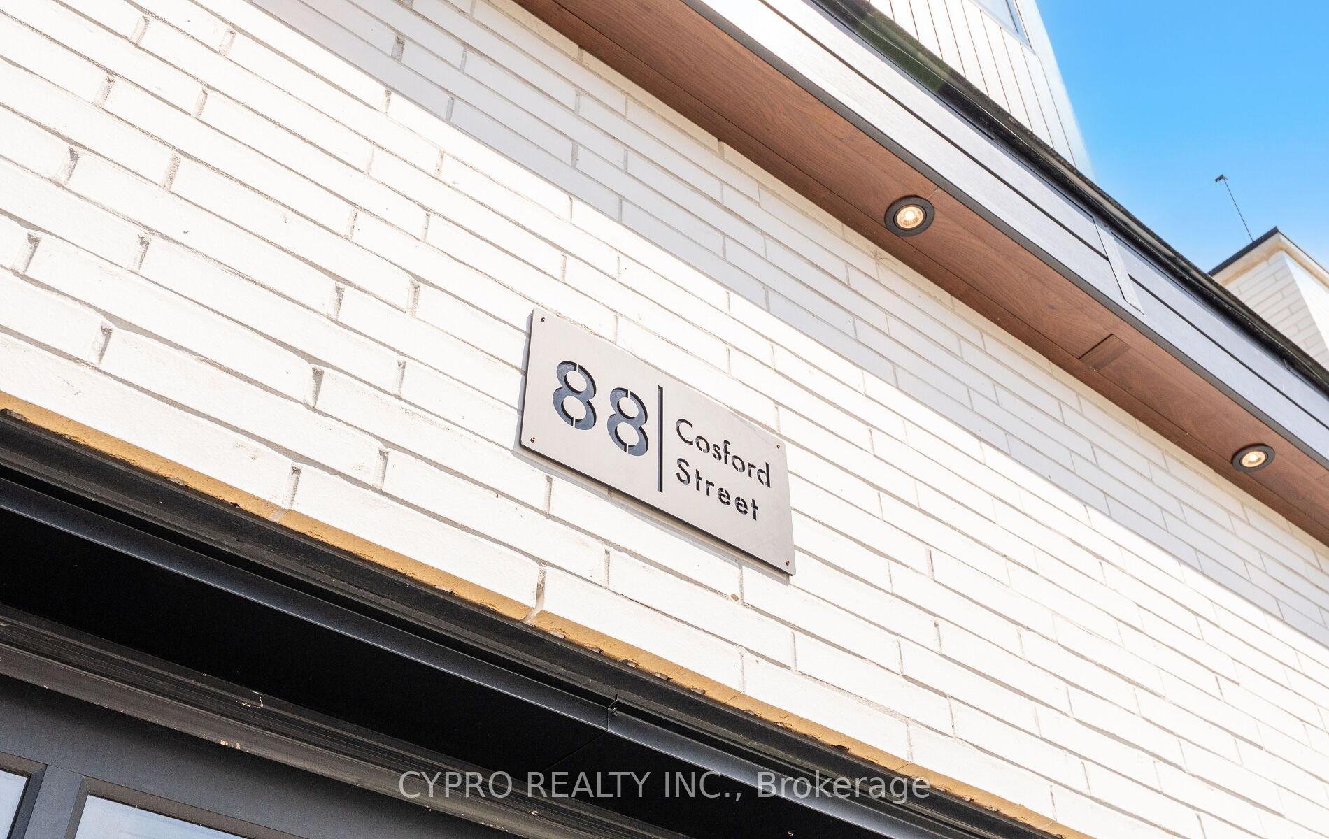 88 Cosford Street, Aurora — photo 5 of 5