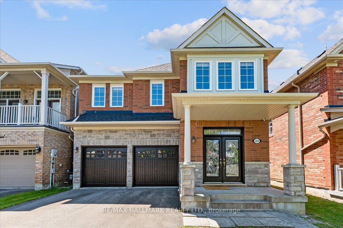 23 Clamerten Road, Whitchurch-Stouffville — photo 2 of 5