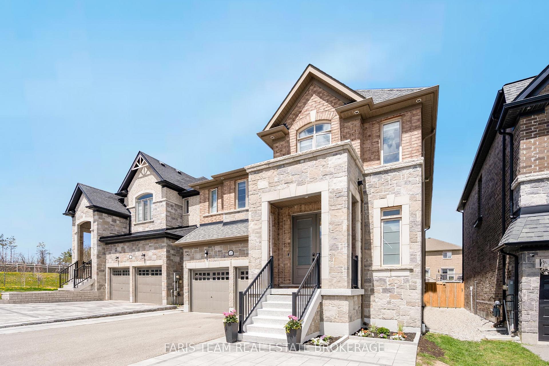 1428 Lawson Street, Innisfil — photo 2 of 5